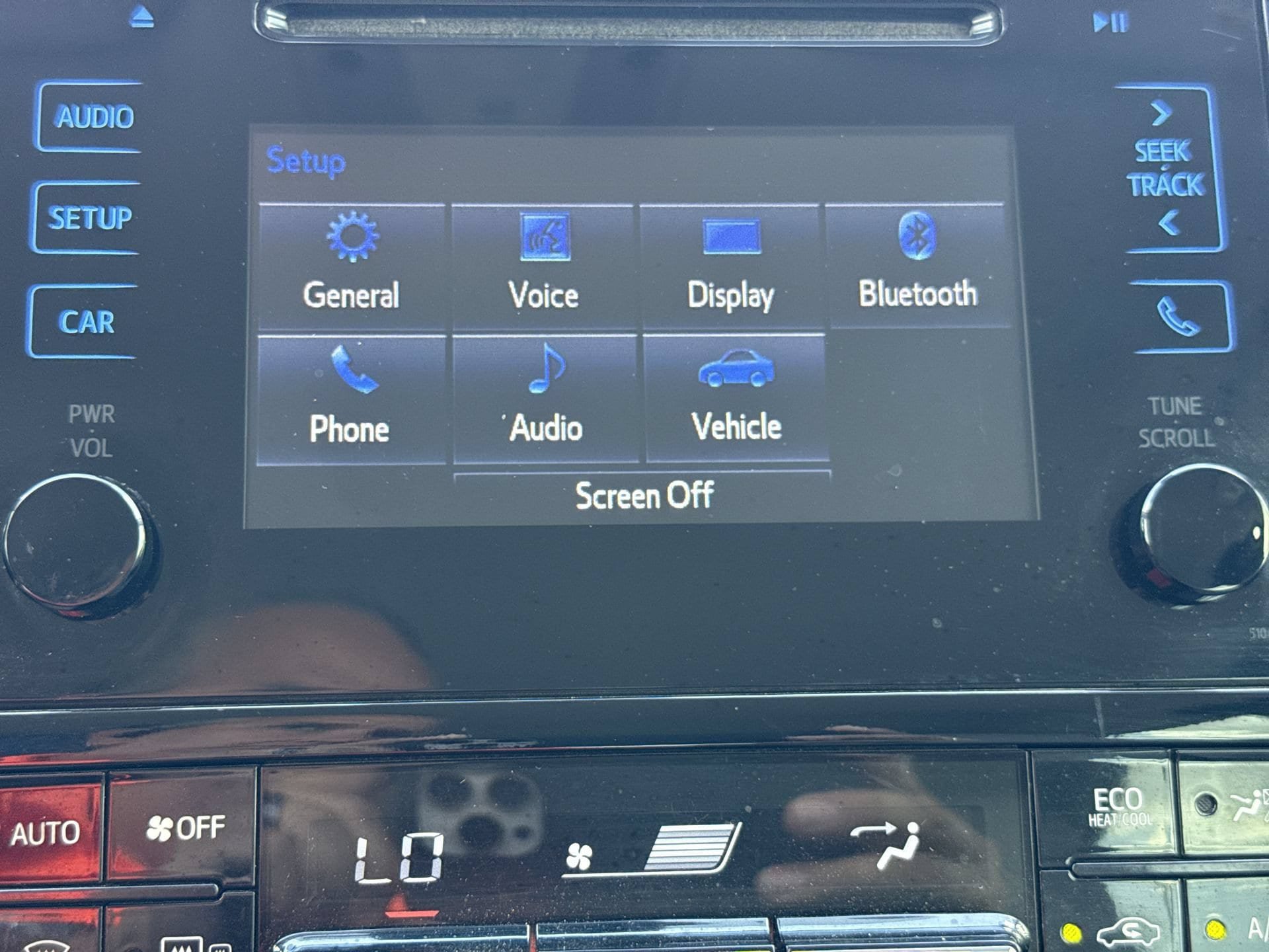 Used 2019 Toyota Prius LE FWD image 19