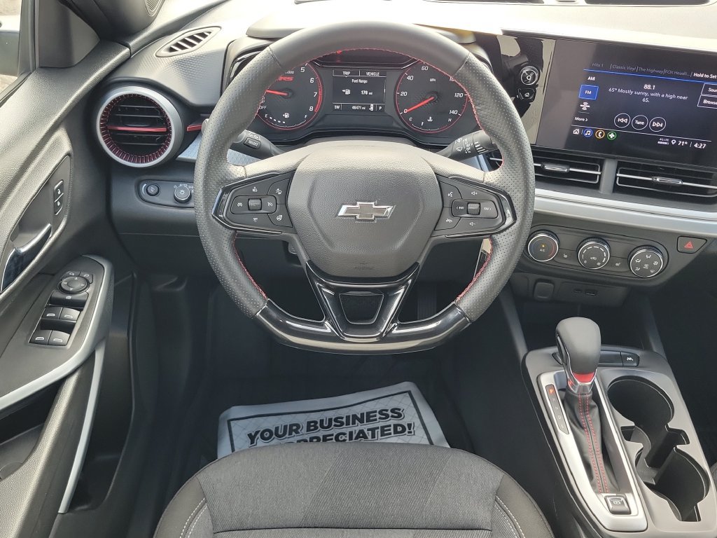 Used 2024 Chevrolet Trax RS w/ Driver Confidence Package FWD image 31