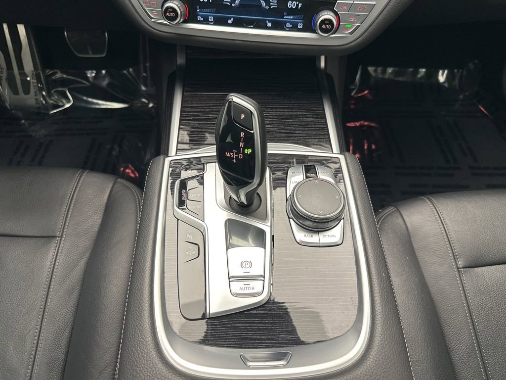 Used 2019 BMW 740i xDrive w/ M Sport Package image 21