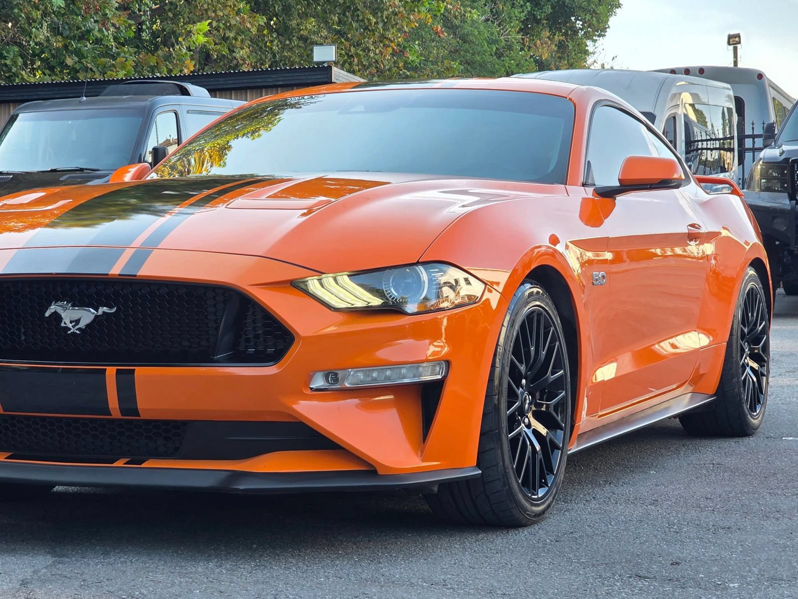 Used 2021 Ford Mustang GT Premium w/ GT Performance Package RWD image 3