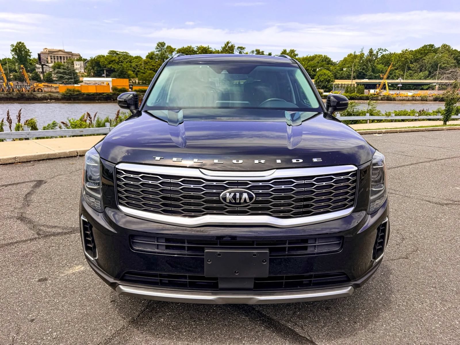 Used 2021 Kia Telluride S AWD/4WD image 3