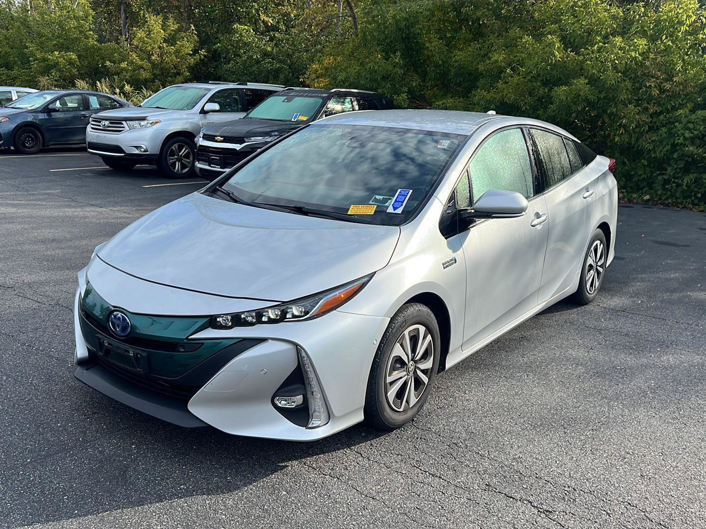 Used 2017 Toyota Prius Prime Advanced FWD image 2