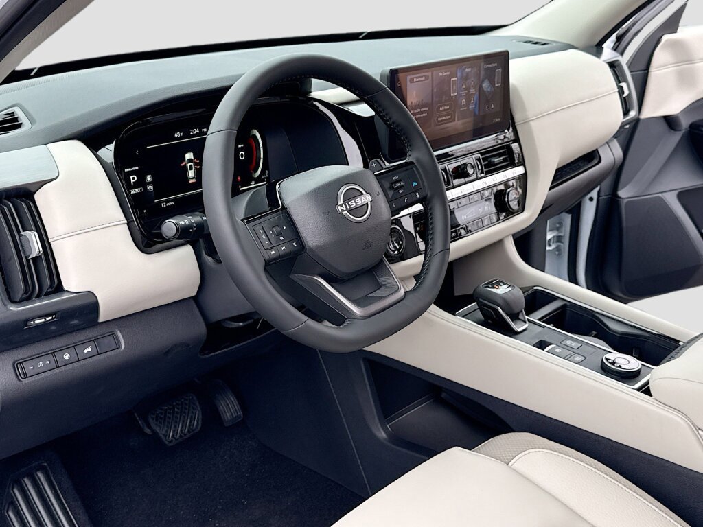 New 2026 Nissan Pathfinder SL AWD/4WD image 4