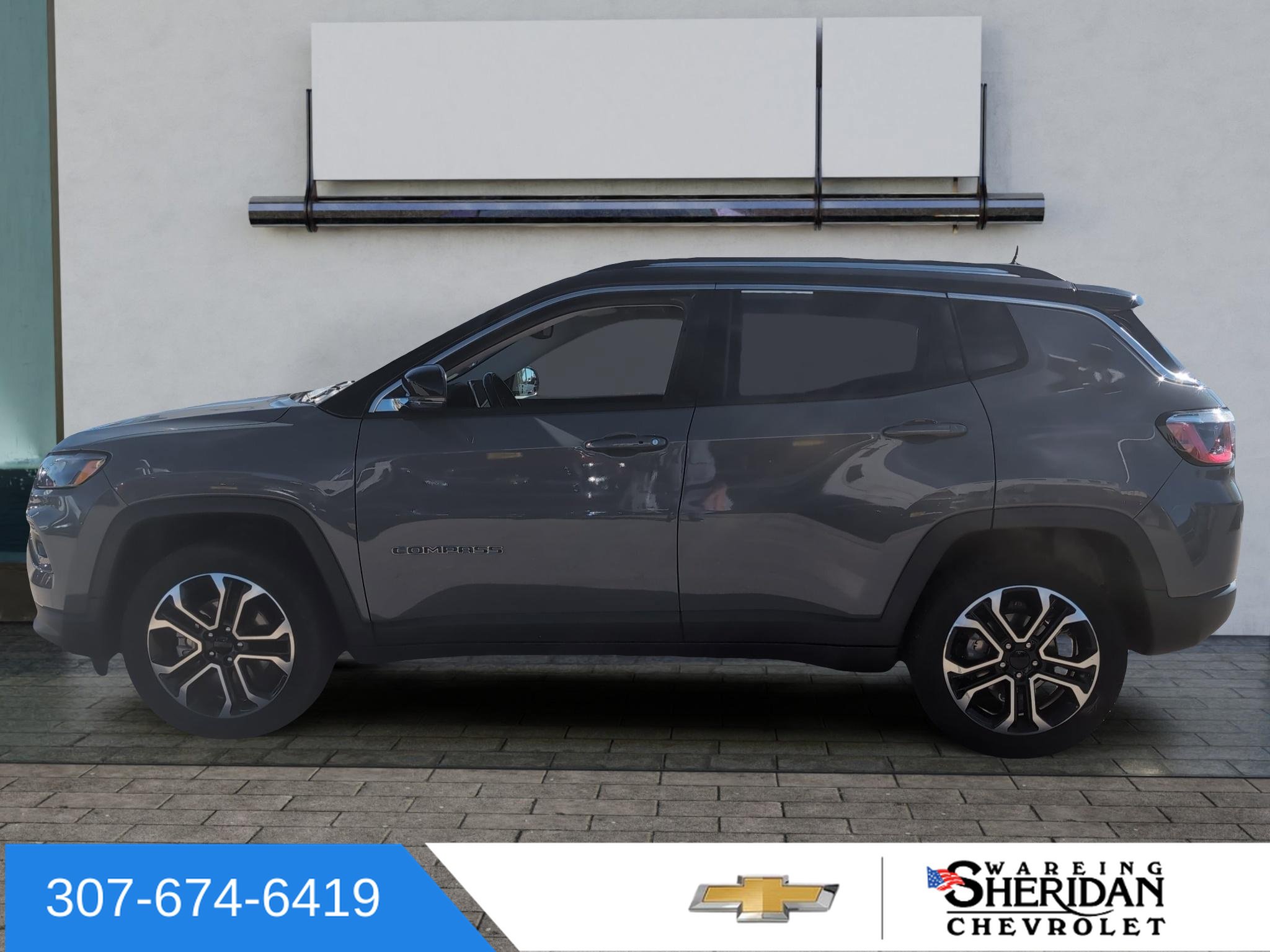 Used 2022 Jeep Compass Limited AWD/4WD image 5