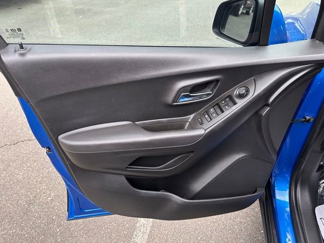 Used 2015 Chevrolet Trax LS w/ LPO, Cargo Package image 14