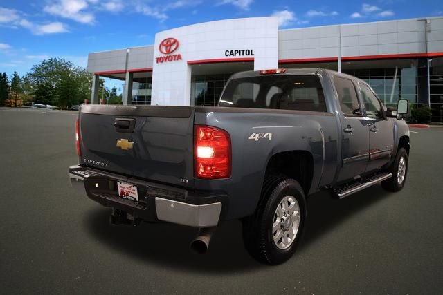 Used 2014 Chevrolet Silverado 3500 LTZ w/ LTZ Plus Package image 2