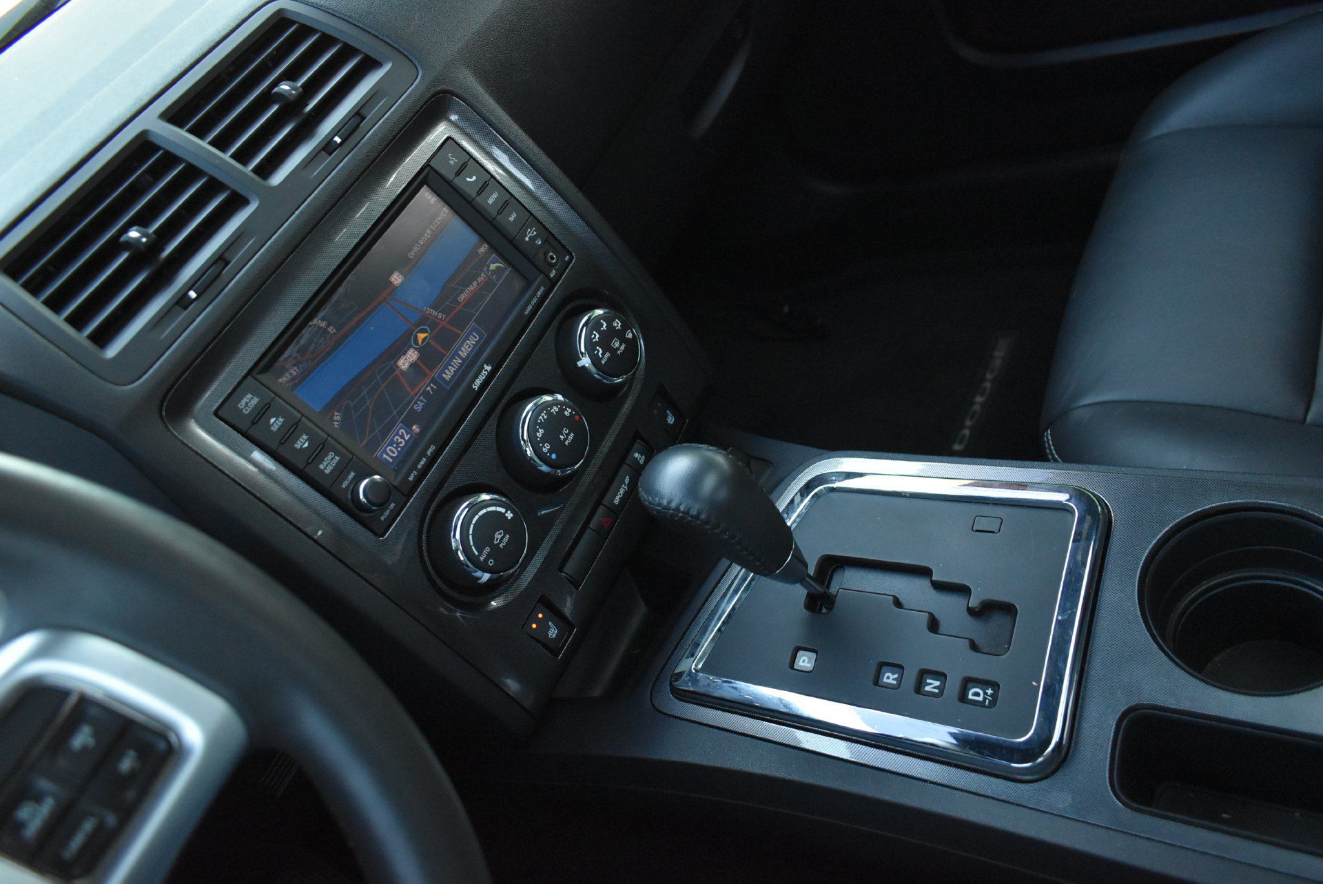 Used 2013 Dodge Challenger SXT Plus RWD image 23
