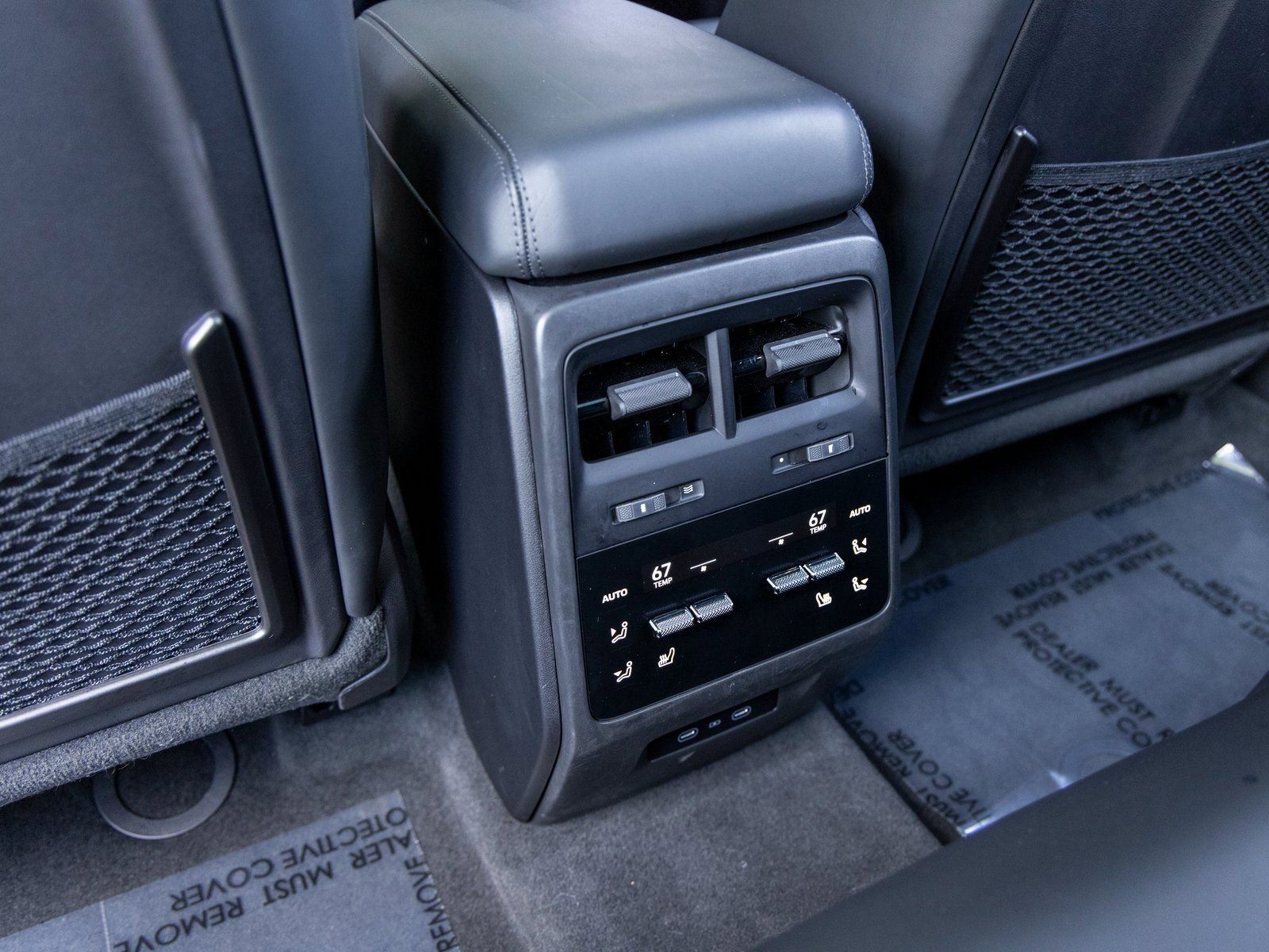 Certified 2025 Porsche Macan 4 Electric image 40