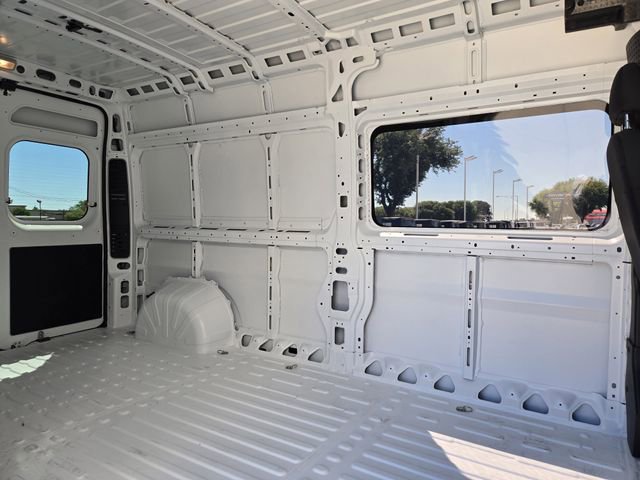 Used 2025 RAM ProMaster 2500 w/ Crew Van Package image 30