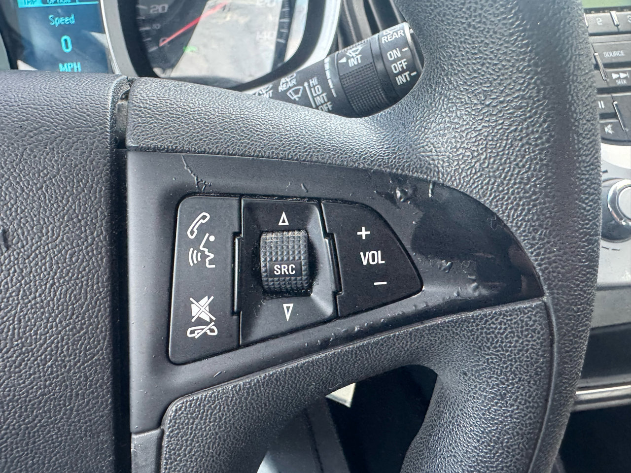 Used 2016 Chevrolet Equinox LS image 19