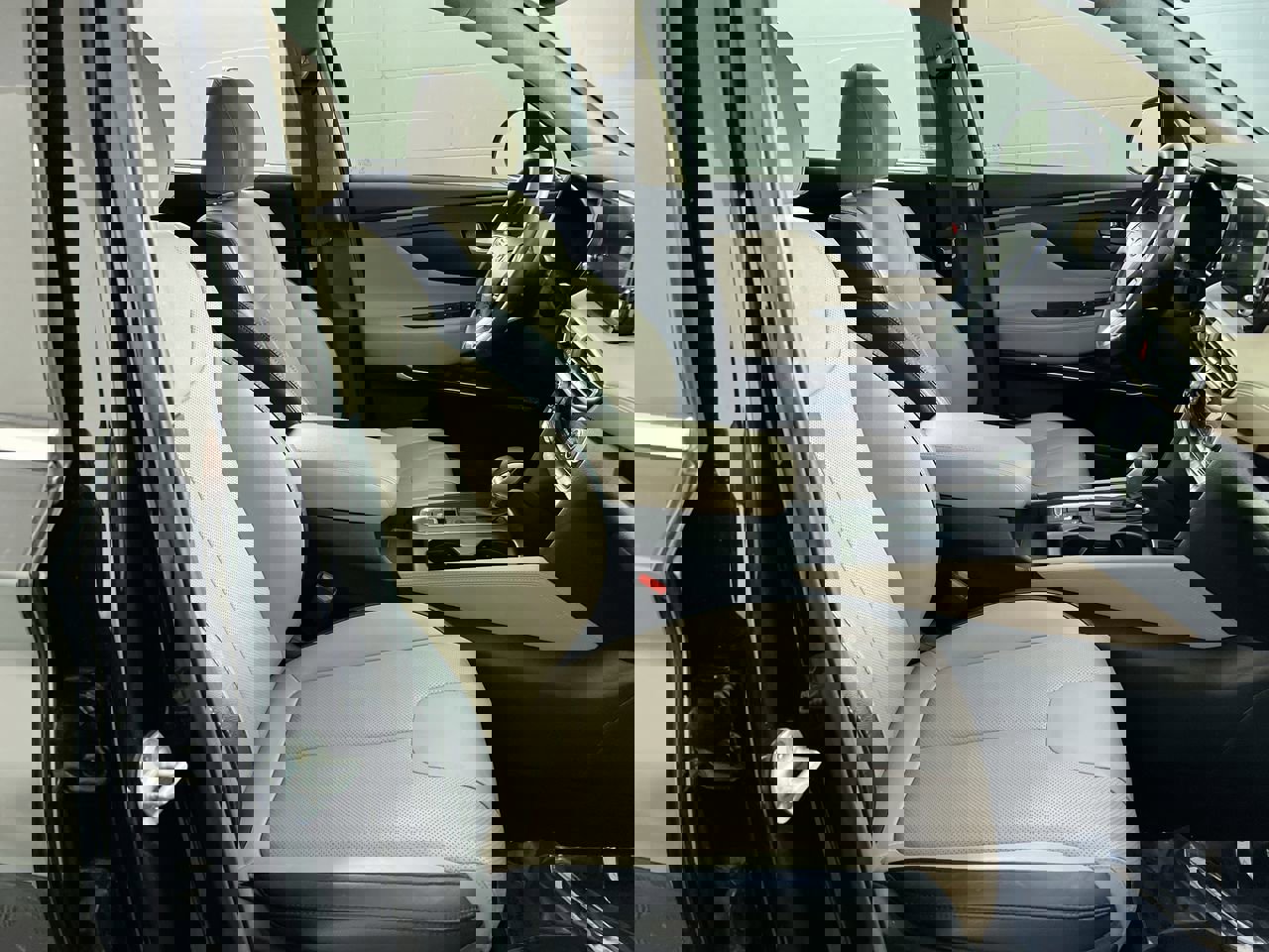 Used 2019 Hyundai Santa Fe FWD image 29