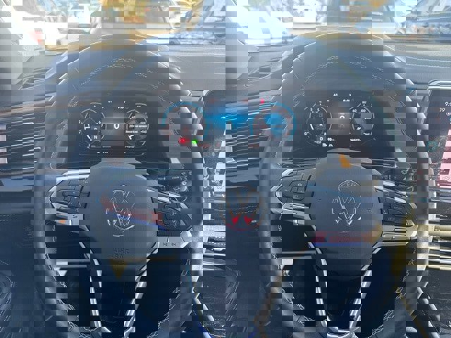 Used 2024 Volkswagen Atlas SE image 20