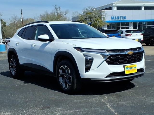 New 2026 Chevrolet Trax LT image 3