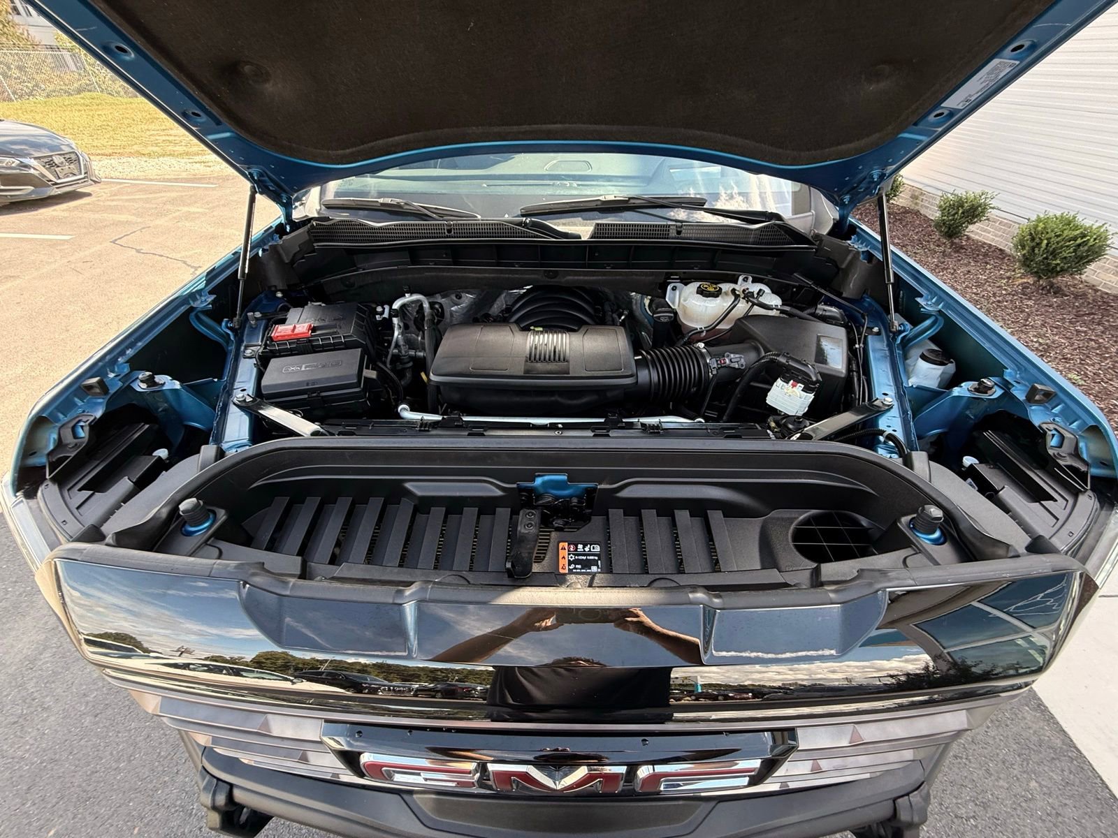 Used 2023 GMC Sierra 1500 AT4X image 56