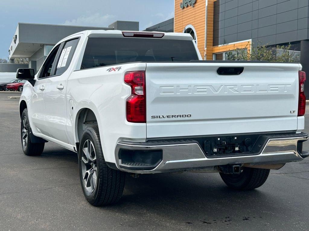 Used 2024 Chevrolet Silverado 1500 LT AWD/4WD image 5