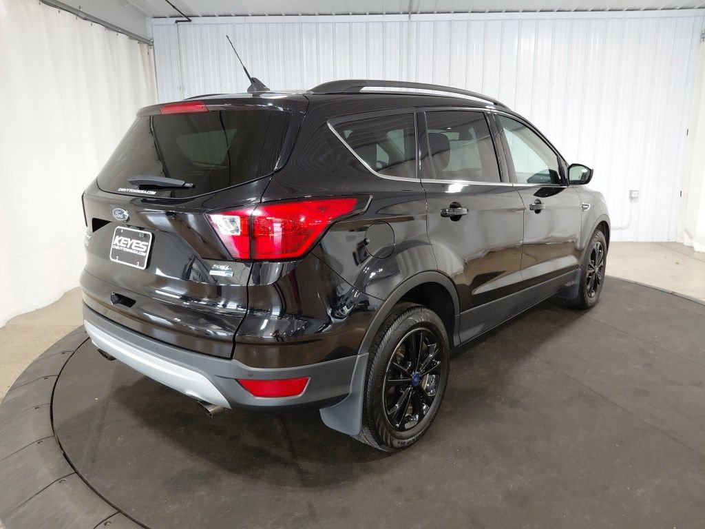 Used 2019 Ford Escape SEL AWD/4WD image 9