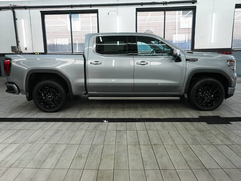 Used 2023 GMC Sierra 1500 Denali w/ Denali Reserve Package AWD/4WD image 5