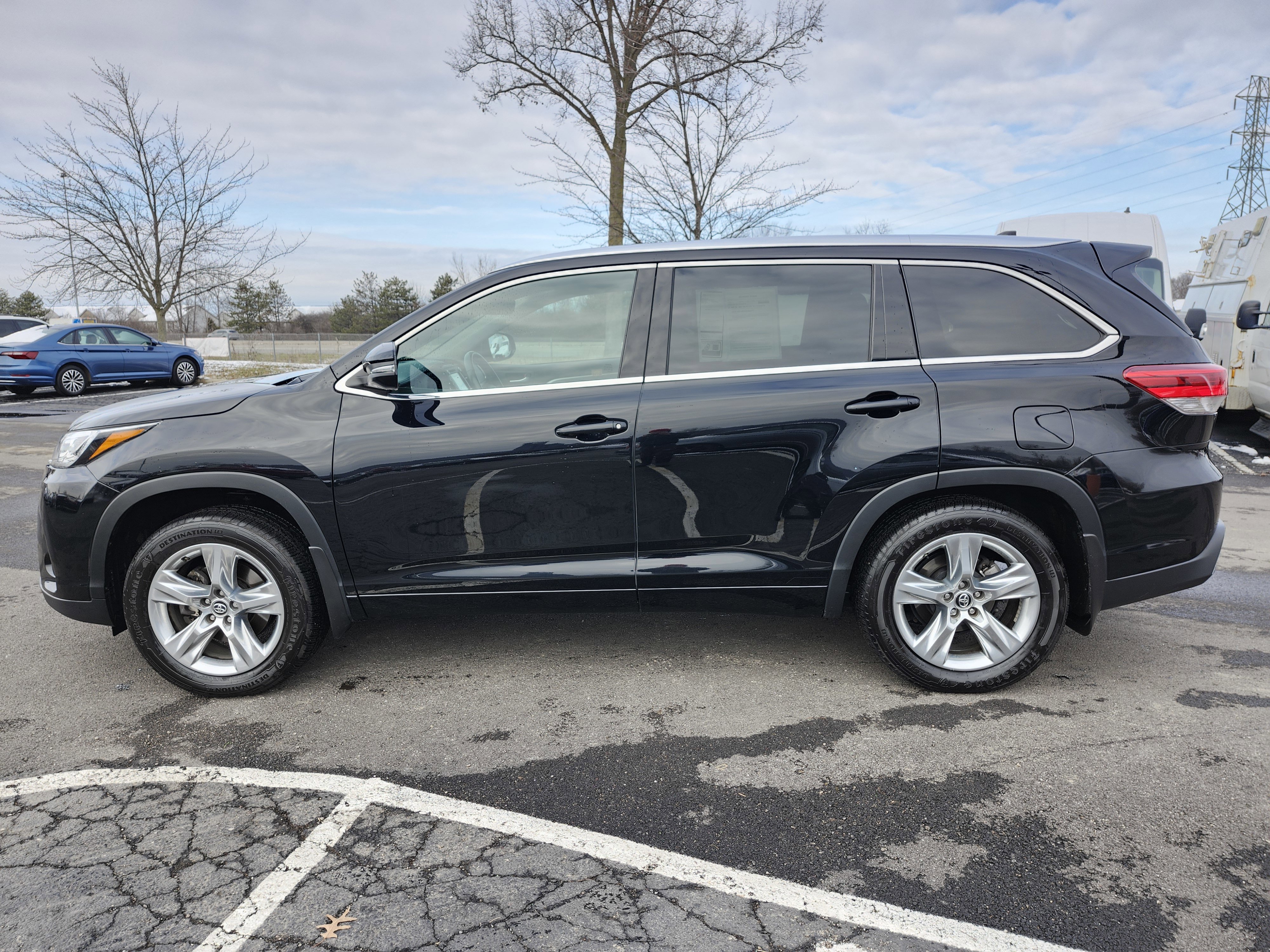 Used 2017 Toyota Highlander Limited image 15