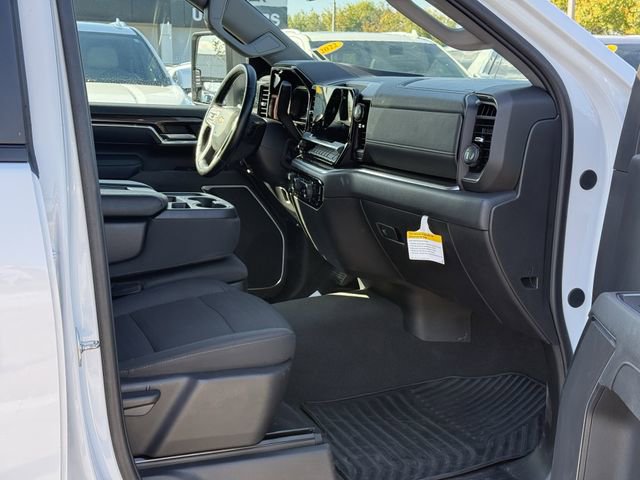 Used 2025 Chevrolet Silverado 2500 LT w/ Convenience Package image 16