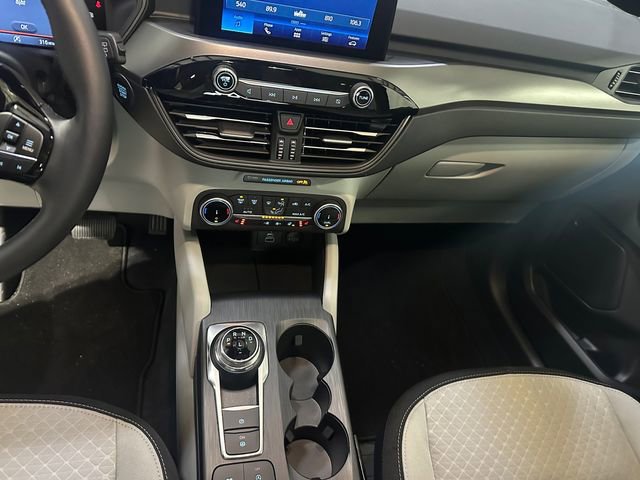 New 2026 Ford Escape Active w/ Cold Weather Package AWD/4WD image 11