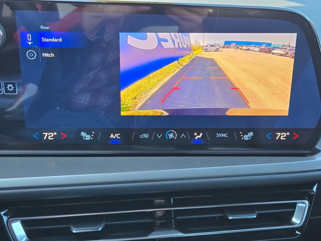 New 2026 Chevrolet Traverse LT image 9