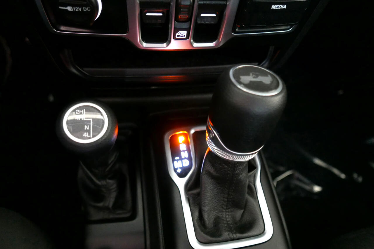 Used 2020 Jeep Wrangler Unlimited Sport image 17