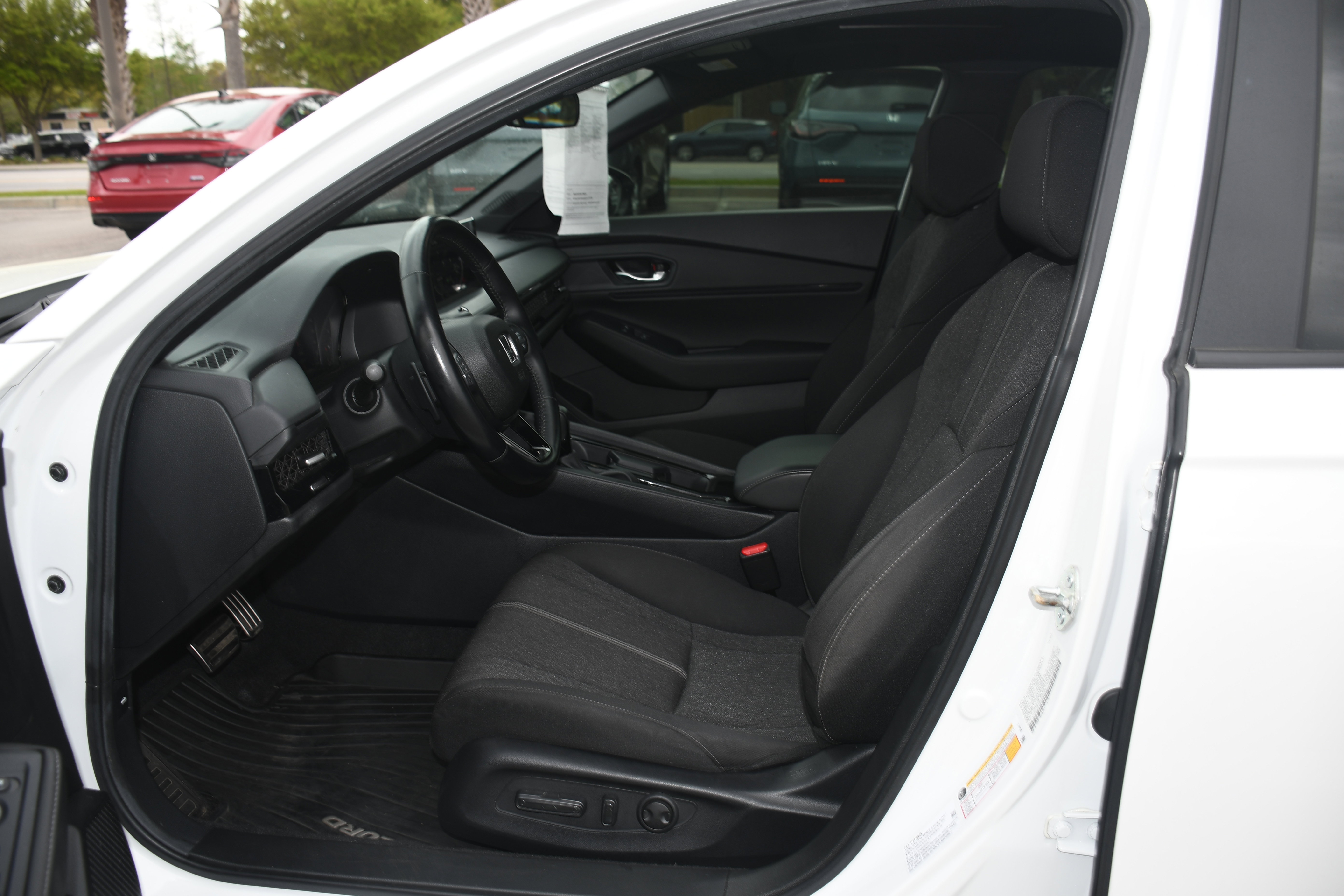 Used 2025 Honda Accord Sport image 7