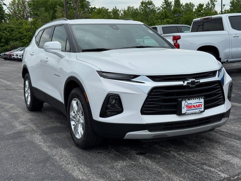 Used 2022 Chevrolet Blazer LT FWD image 2