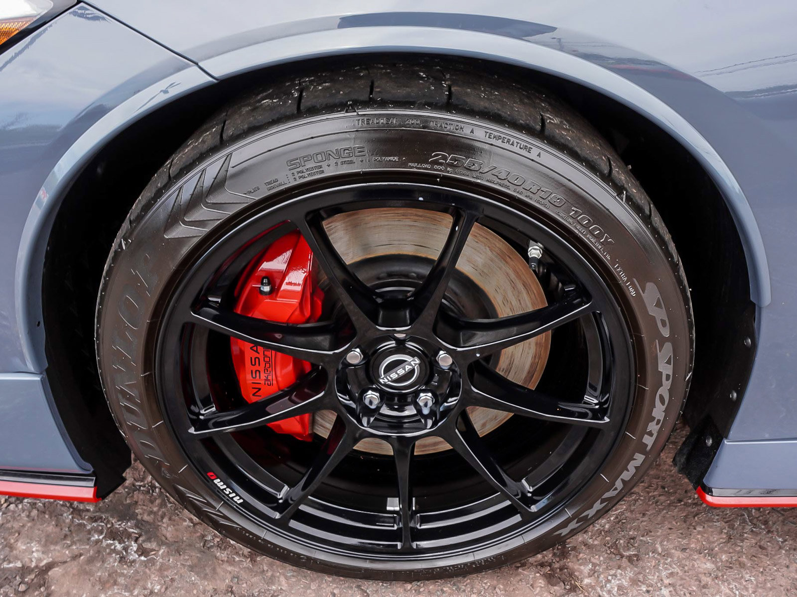 Used 2025 Nissan Z NISMO w/ Floor Mat Package RWD image 8