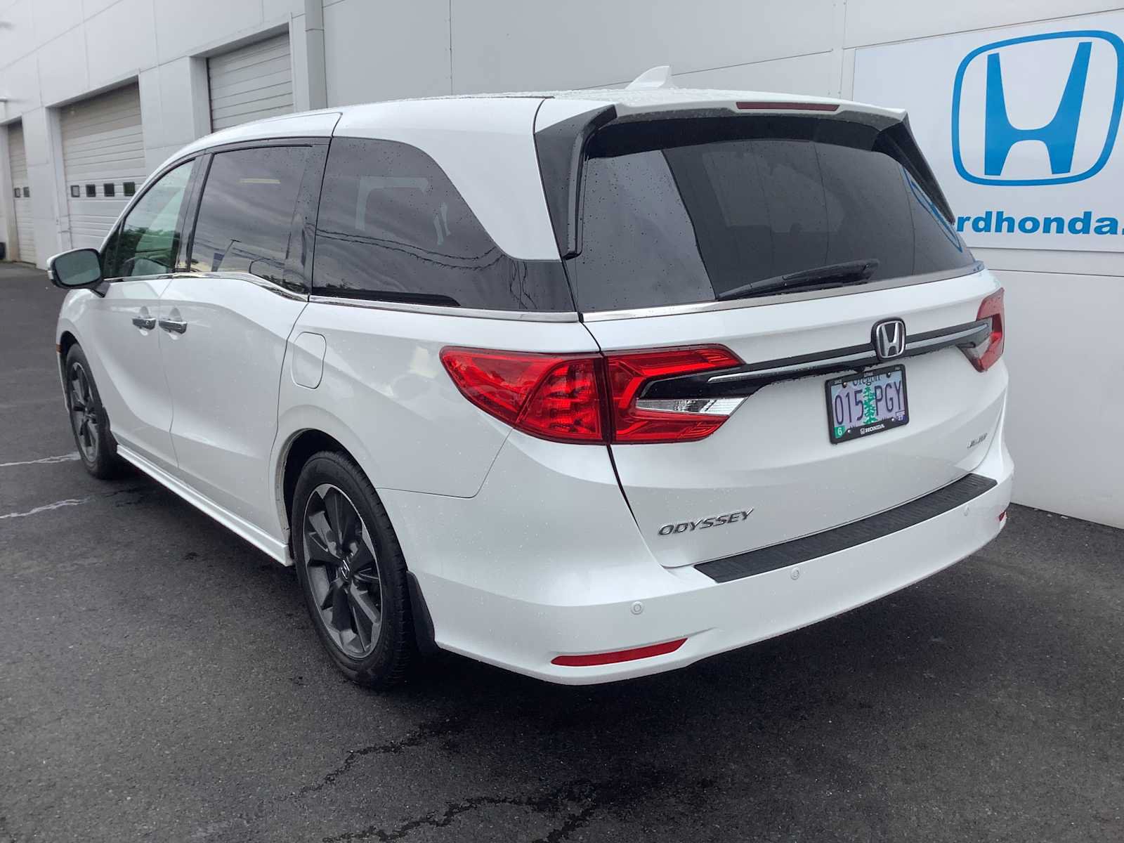 Certified 2023 Honda Odyssey Elite image 4