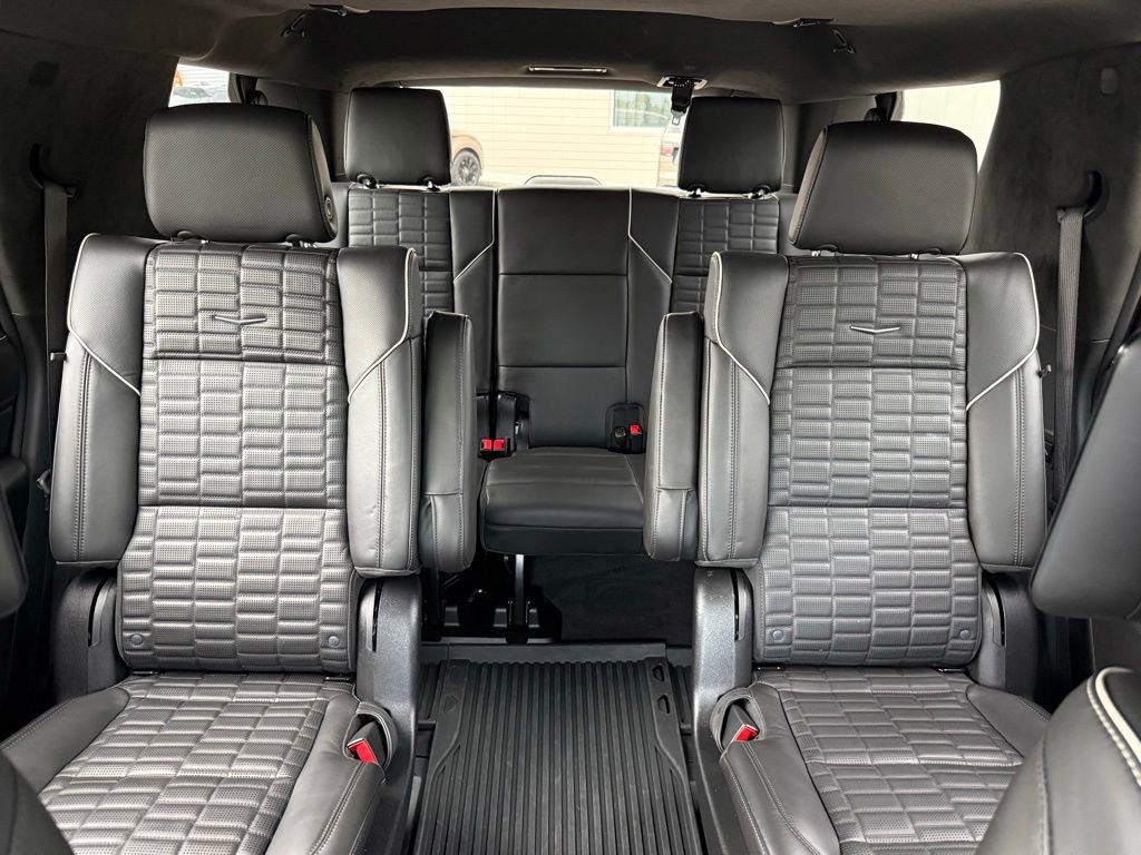Used 2024 Cadillac Escalade Sport Platinum w/ LPO, ONYX Package AWD/4WD image 5