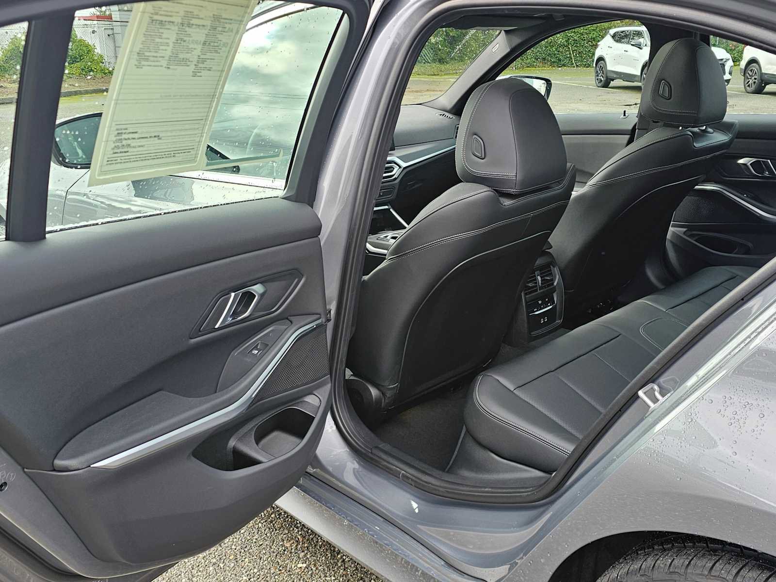 Used 2024 BMW 330i xDrive Sedan w/ Convenience Package image 15