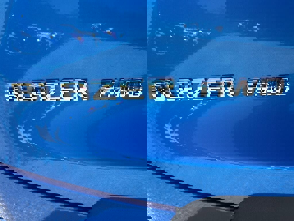 Used 2025 Chevrolet Blazer LT image 11