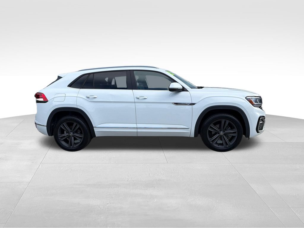 Used 2021 Volkswagen Atlas Cross Sport SE w/ V6 Towing Package FWD image 12