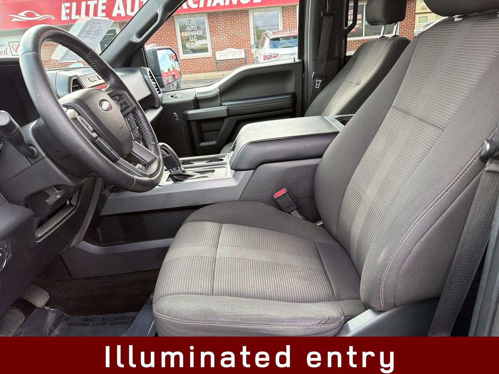 Used 2017 Ford F150 XLT w/ Equipment Group 302A Luxury AWD/4WD image 17