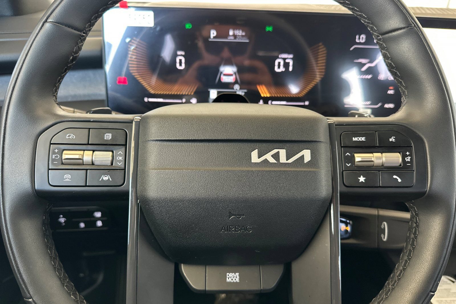 Used 2027 Kia Telluride LX FWD image 27