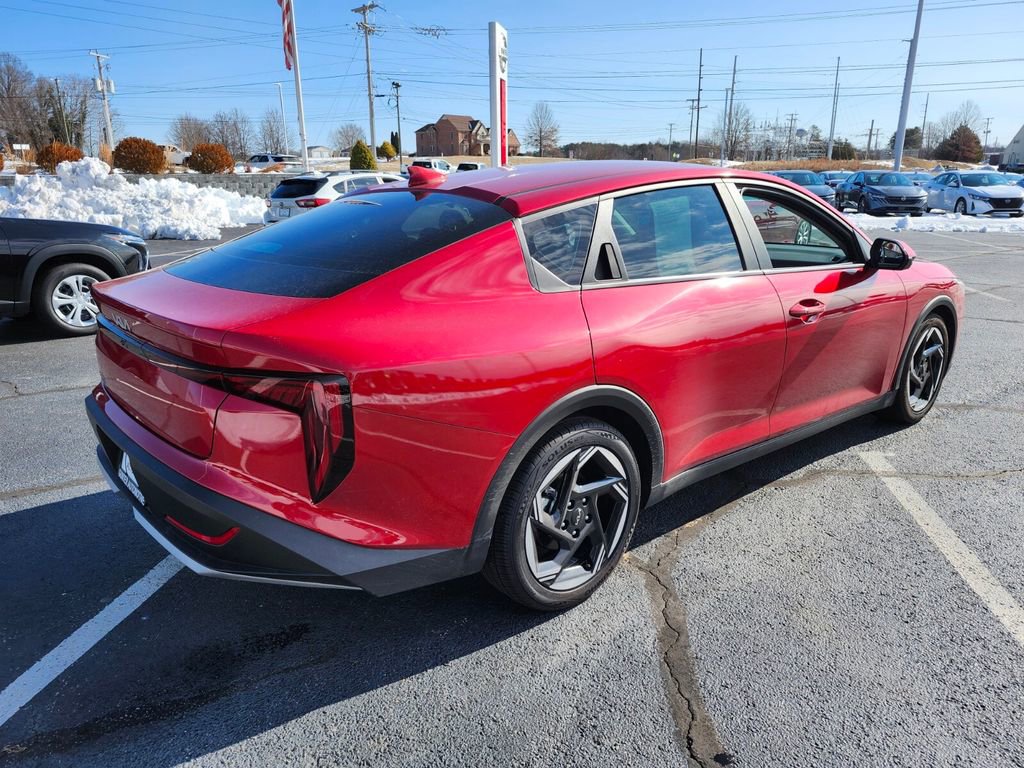 Used 2025 Kia K4 EX image 5