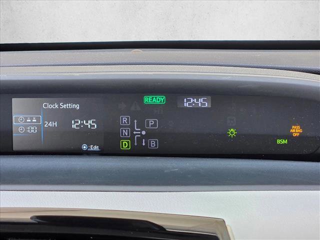Used 2022 Toyota Prius LE FWD image 14