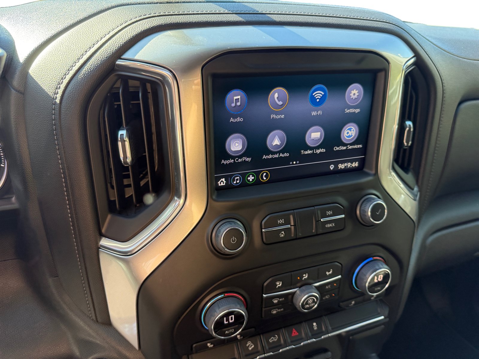 Used 2021 Chevrolet Silverado 1500 LT Trail Boss w/ Bed Protection Package AWD/4WD image 12