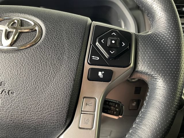 Used 2023 Toyota 4Runner Limited AWD/4WD image 11