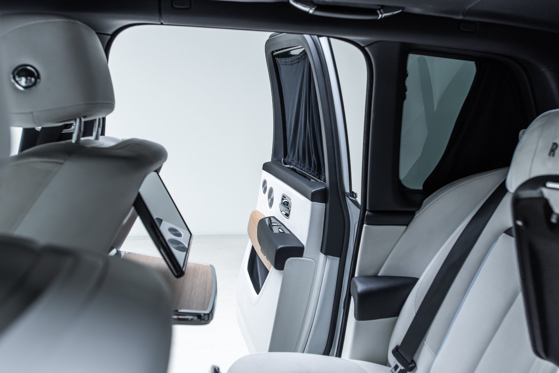 Used 2019 Rolls-Royce Cullinan AWD/4WD image 15