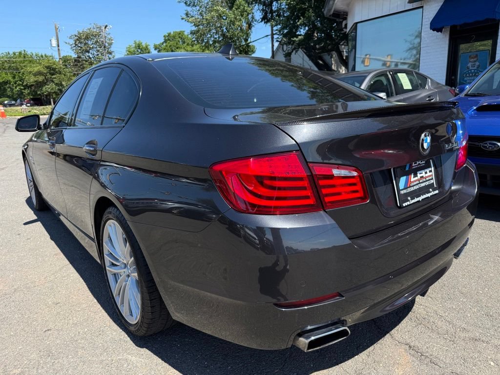Used 2011 BMW 550i xDrive Sedan AWD/4WD image 3