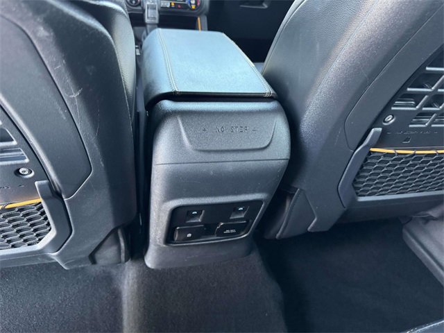 Used 2024 Ford Bronco Badlands image 9