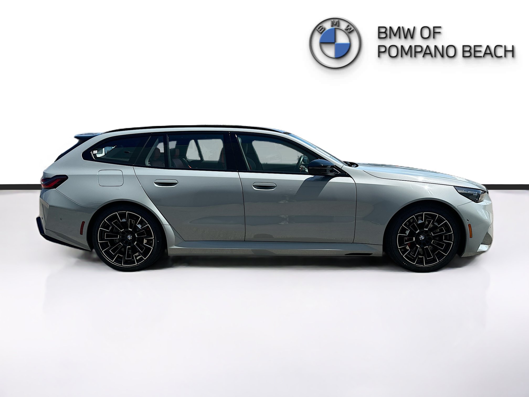 Used 2025 BMW M5 Touring w/ M Driver's Package AWD/4WD image 8