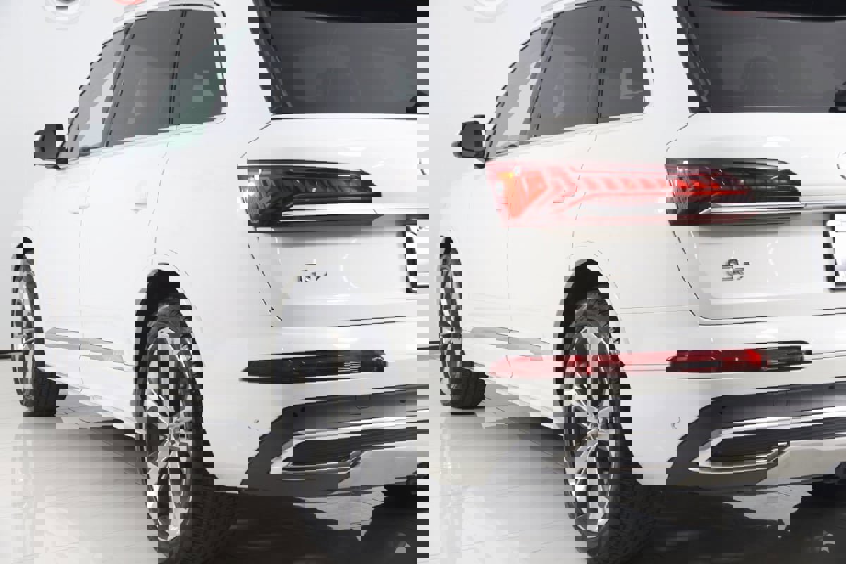 Used 2021 Audi Q7 3.0T Prestige w/ Prestige Package image 27