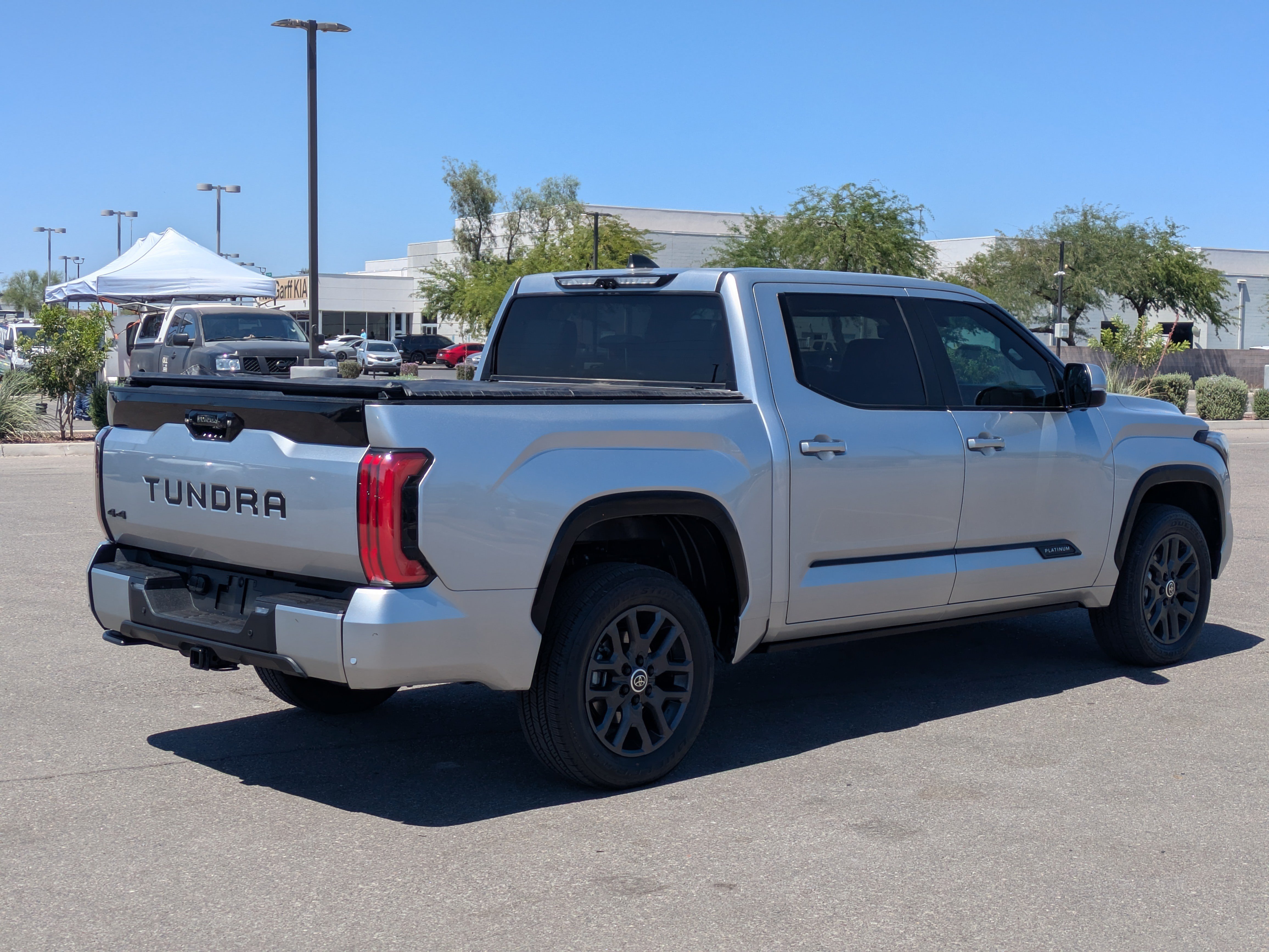 Used 2024 Toyota Tundra Platinum AWD/4WD image 5