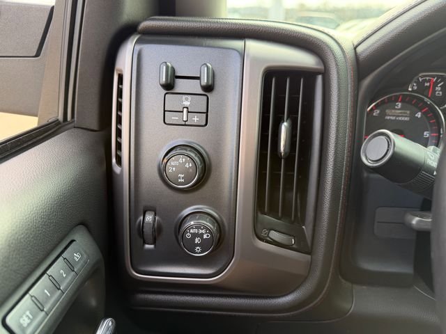 Used 2015 GMC Sierra 1500 SLT w/ All-Terrain Package image 15
