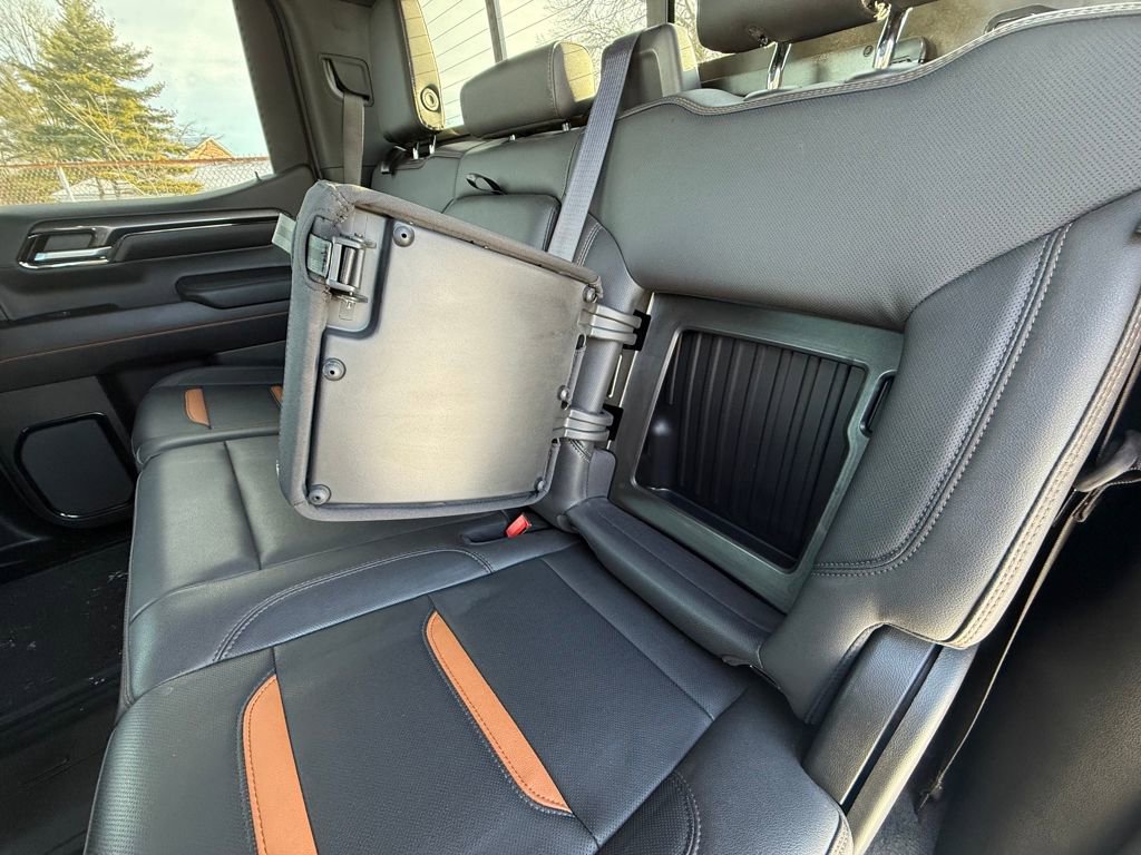 Used 2022 GMC Sierra 1500 AT4 w/ AT4 Preferred Package image 16