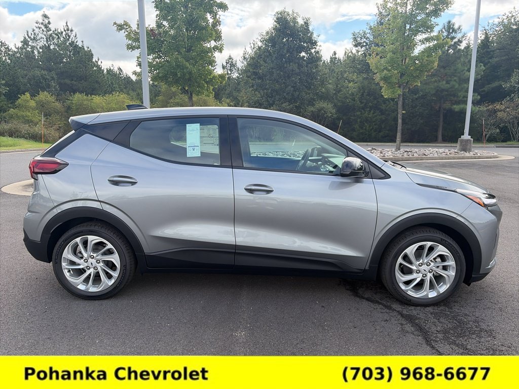 New 2027 Chevrolet Bolt LT FWD image 8
