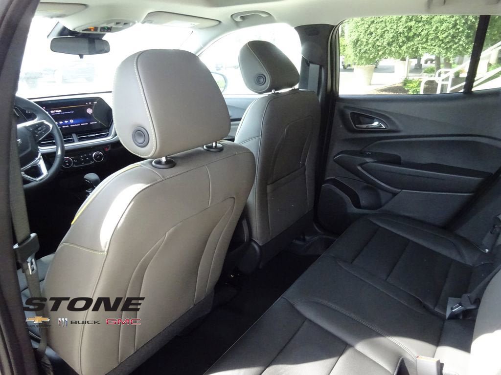 New 2026 Chevrolet Trax ACTIV w/ Sunroof Package FWD image 19